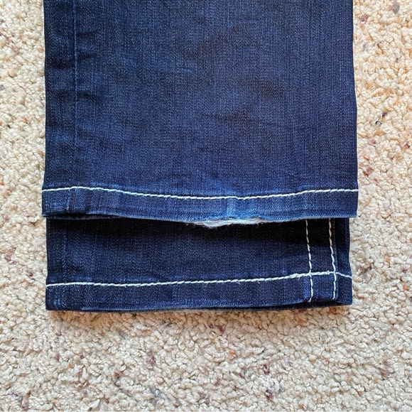 Daytrip Jeans - Picture 7 of 8